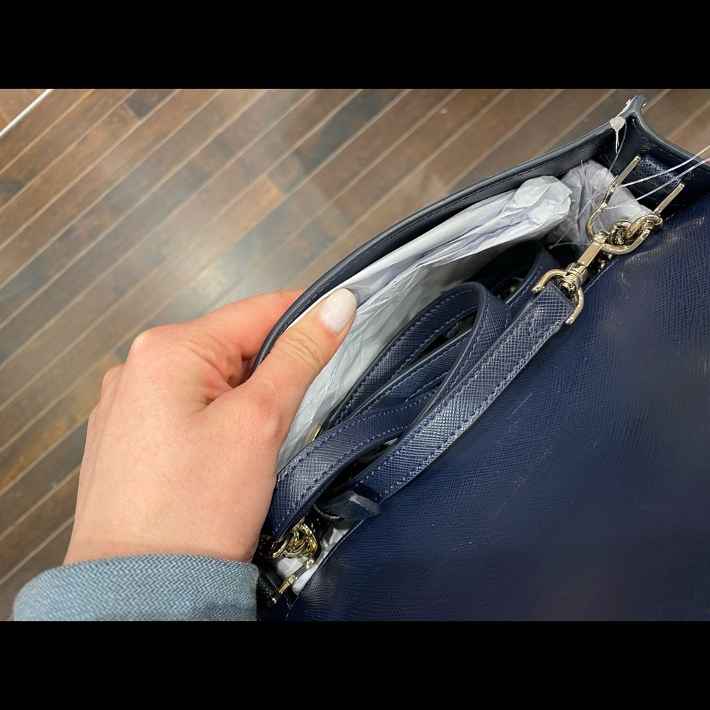 Kate Spade Bag - Picture 2 of 5